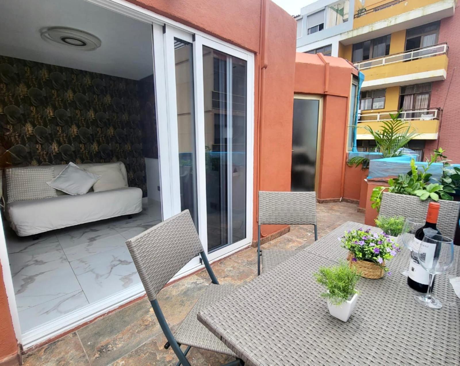 Apartment New Attic With Terrace And Air Conditioning At Canteras Parking Optional Las Palmas / Gran Canaria